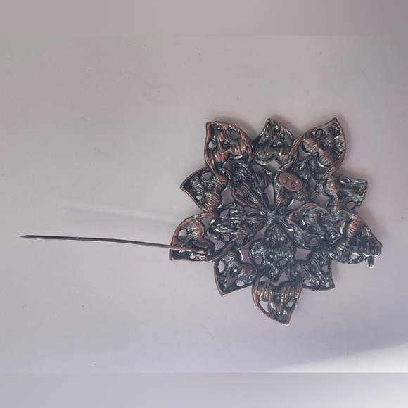 Purple flower brooch pin signed JG - Picture 7 of 9